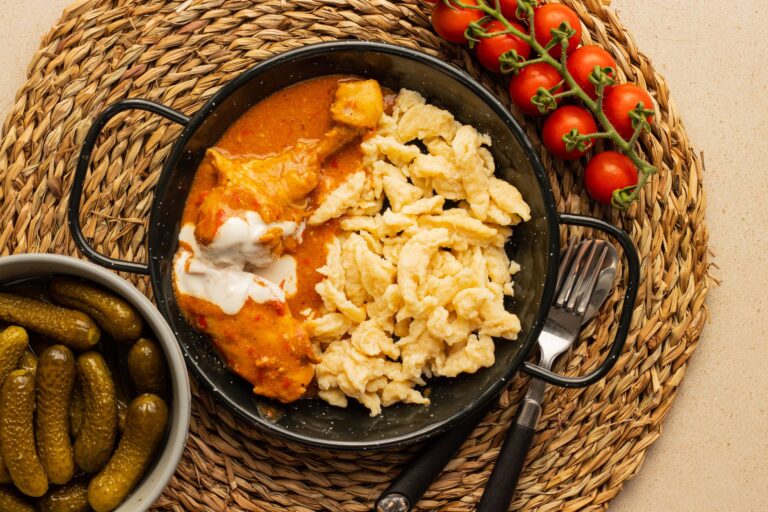 Ce ingrediente imi trebuie pentru papricas de pui?