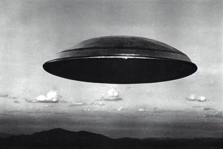 vintage ufo photo 3d illustrated